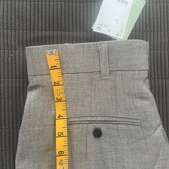 NWT H&M Women's High-Rise Tailored Wide-Leg Pleated Trousers, Size 6 - Picture 11 of 15